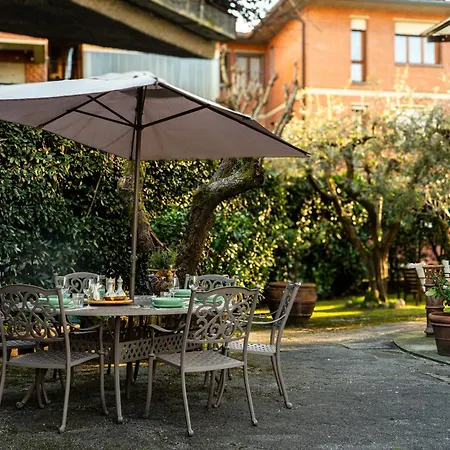 Martini's * Lucca